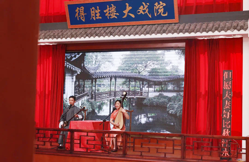 啤酒城、北茶商街“雙節(jié)”活動活躍節(jié)日經(jīng)濟(jì)(圖5)